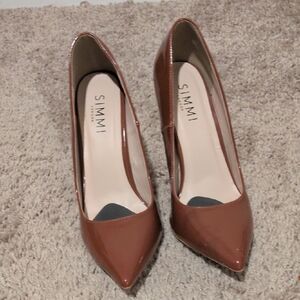 Simmi London Tan Patent Heels